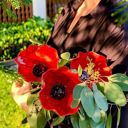 BlomKälla™ – Botanisk Vattenstation för Fåglar, Bin & Fjärilar